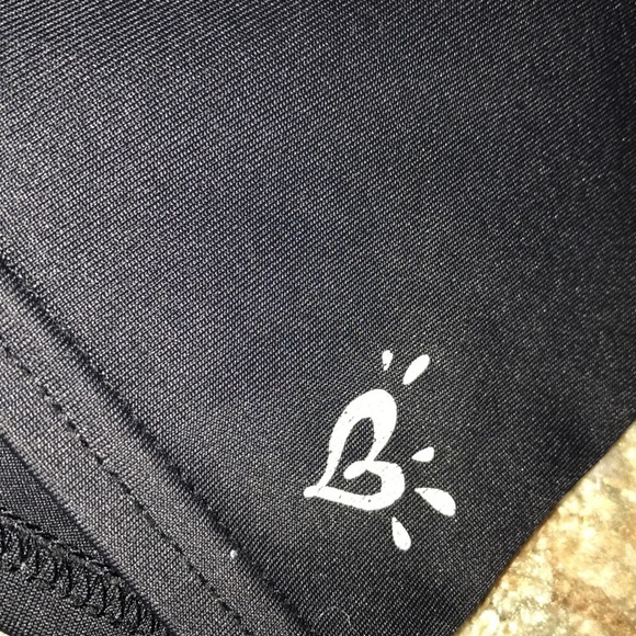 Clothes - Picture 3 of 8